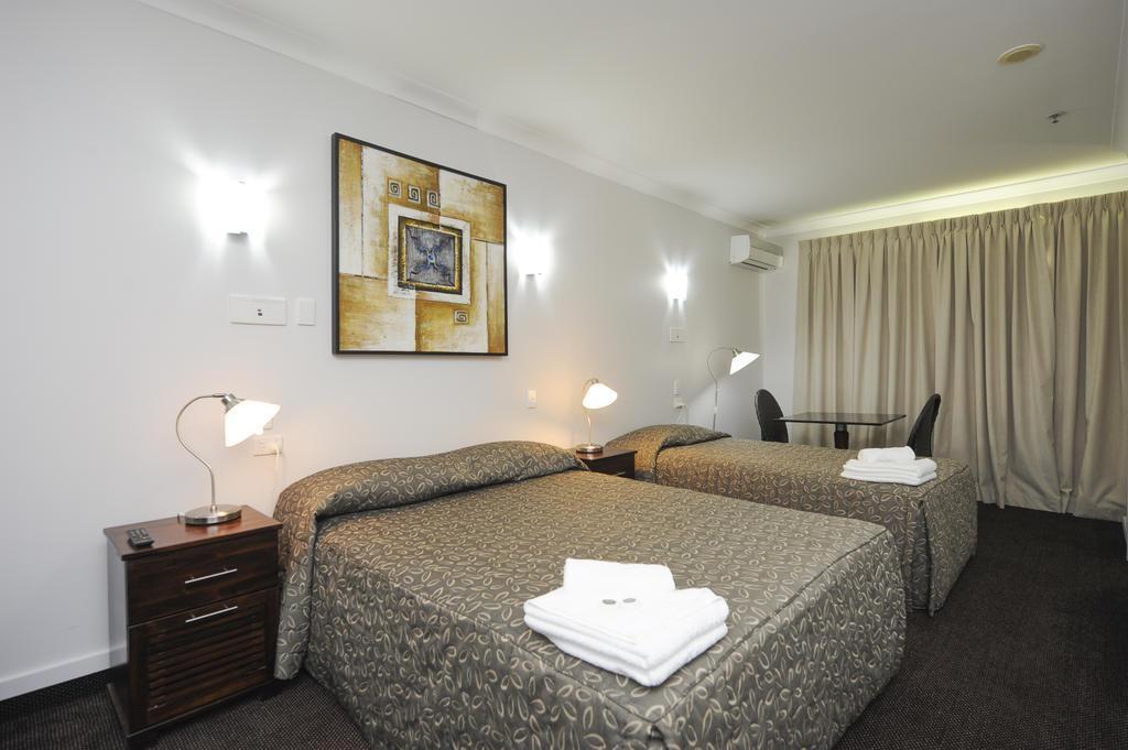 Comfort Inn Parklands Calliope מראה חיצוני תמונה
