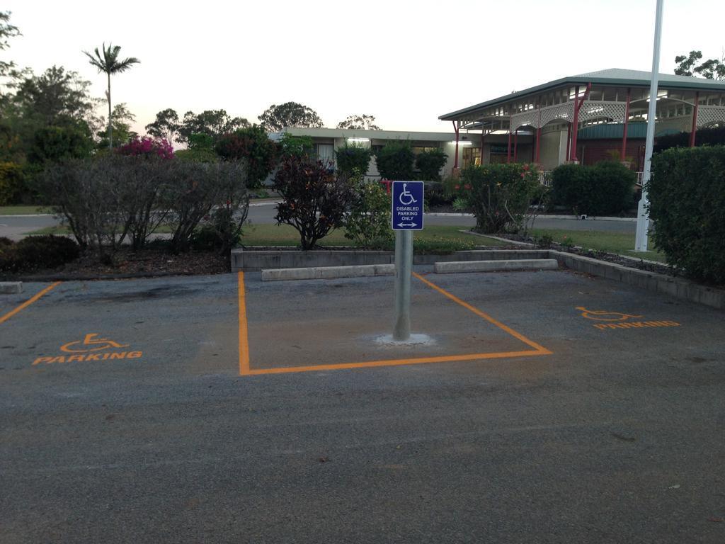 Comfort Inn Parklands Calliope מראה חיצוני תמונה