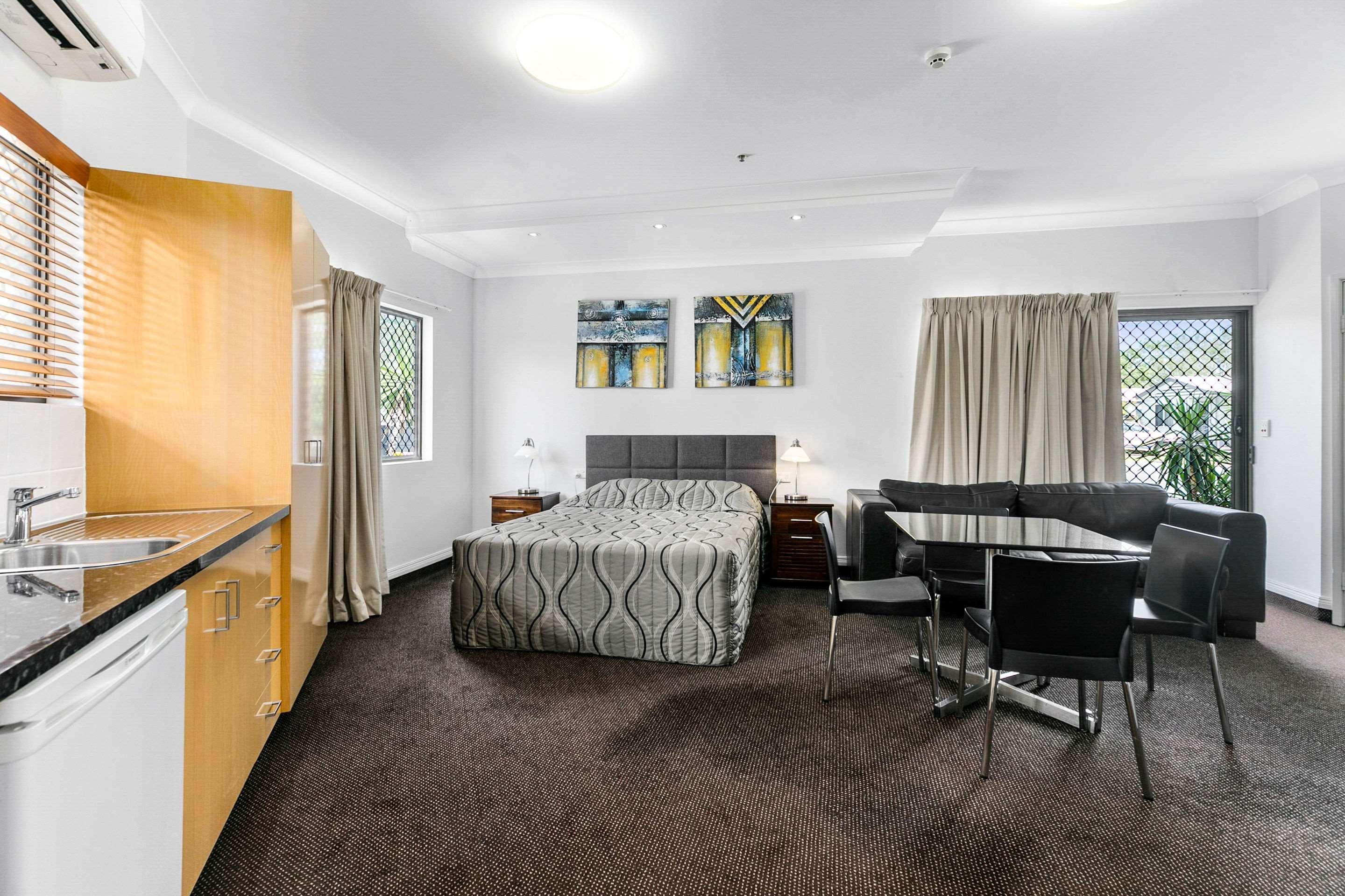 Comfort Inn Parklands Calliope מראה חיצוני תמונה